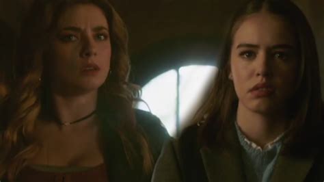 Legacies : Season 3 / Kiss Scene — Josie And Jade ( Kaylee